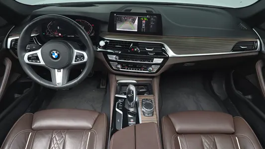 BMW 5 Series (G30) 520i M 2020 7