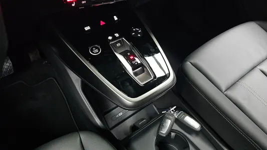 Audi Q4 e- (F4) 40 2023 9