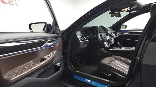 BMW 7 Series (G11) 730d xDrive M 2021 9
