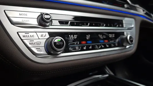 BMW 7 Series (G11) 730d xDrive M 2021 36