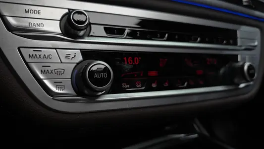 BMW 7 Series (G11) 730d xDrive M 2021 37