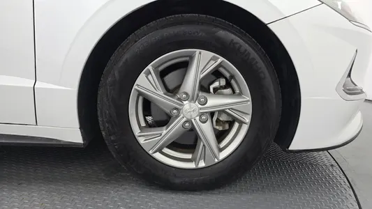 Hyundai (DN8) 2.0 LPG() 2019 21