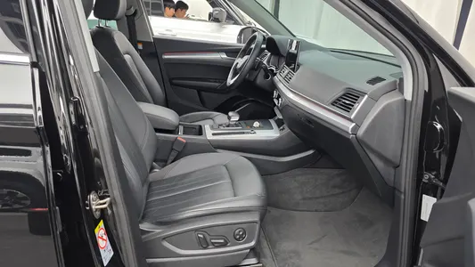 Audi Q5 (FY) 45 TFSI 2021 26