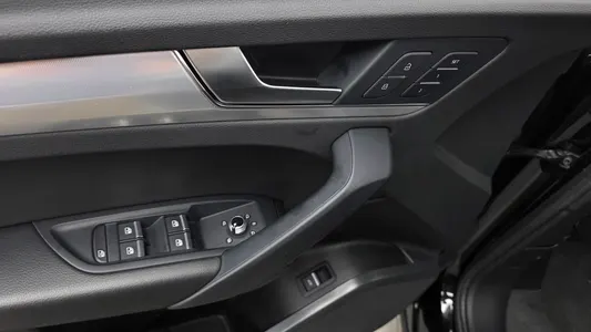 Audi Q5 (FY) 45 TFSI 2021 28