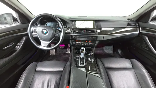 BMW 5 Series (F10) 520d 2015 7