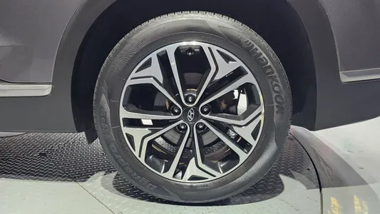 Hyundai TM 2.0 2WD 2018 5