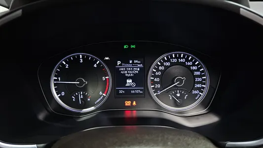 Hyundai TM 2.0 2WD 2018 8