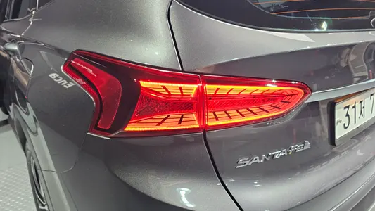 Hyundai TM 2.0 2WD 2018 23