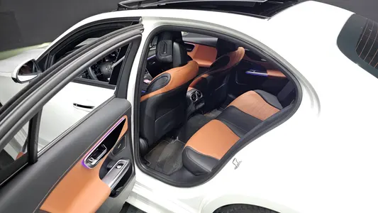 Mercedes-Benz C-Class W206 C300 4MATIC AMG Line 2022 18