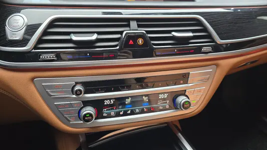 BMW 7 Series (G11) 730Ld xDrive M 2019 19