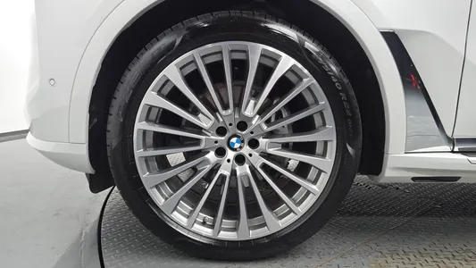 BMW X7 (G07) xDrive 40i 6 2025 4