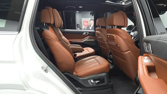 BMW X7 (G07) xDrive 40i 6 2025 11