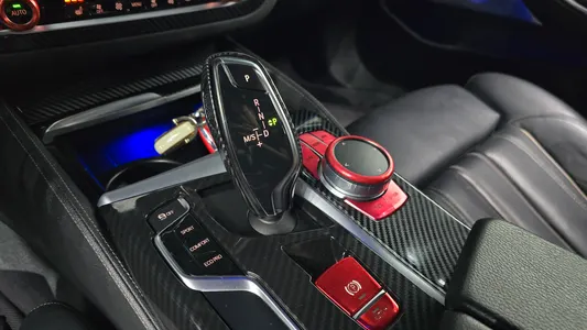 BMW 5 Series (G30) 530i M 2018 8