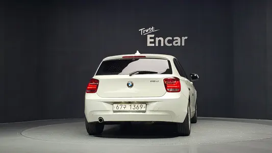 BMW 1 Series (F20) 118d 1 5 2014 4