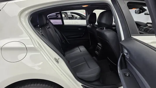 BMW 1 Series (F20) 118d 1 5 2014 12