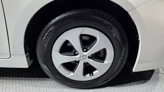 Toyota 프리우스 1.8 E 2014 5
