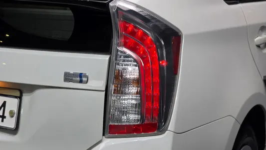 Toyota 프리우스 1.8 E 2014 24