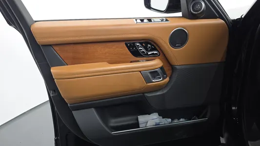 Land Rover 4 4.4 SDV8 AB 2020 24