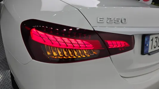 Mercedes-Benz E-Class W213 E250 2021 23