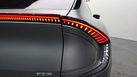 Kia EV6 4WD 2022 23