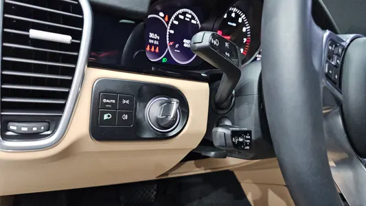 Porsche (PO536) 3.0 2023 18