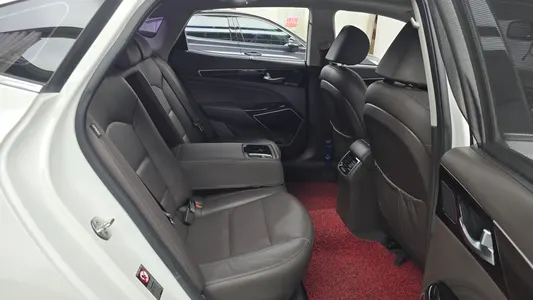 Kia K7 2017 11