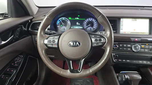 Kia K7 2017 12