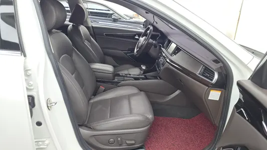 Kia K7 2017 26