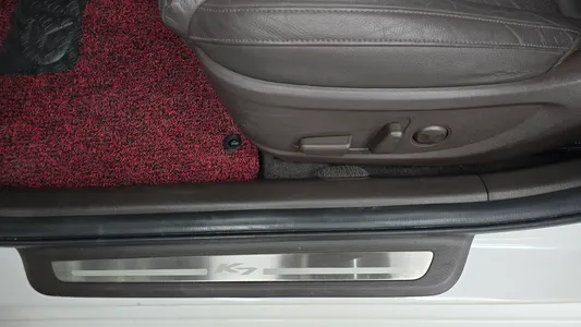 Kia K7 2017 32