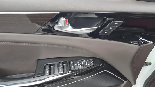 Kia K7 2017 34