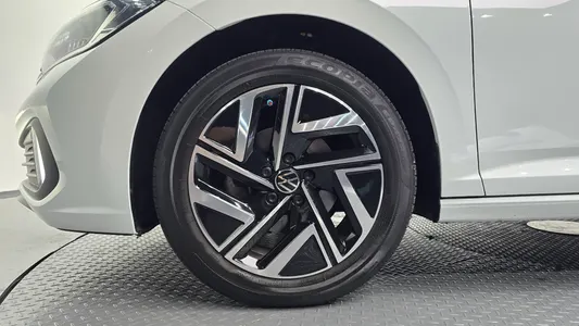 Volkswagen 7 1.5 TSI 2023 5