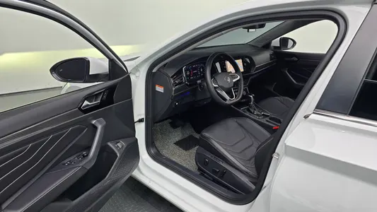 Volkswagen 7 1.5 TSI 2023 11