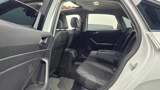 Volkswagen 7 1.5 TSI 2023 12