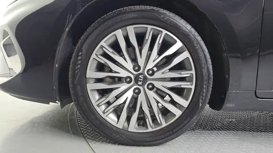 Kia K7 3.0 LPI () 2020 5