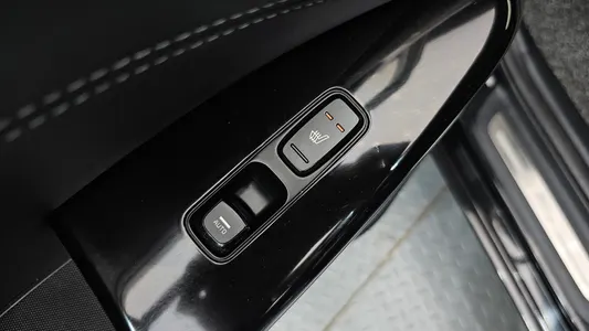 Kia K7 3.0 LPI () 2020 19