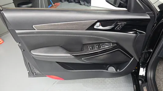 Kia K7 3.0 LPI () 2020 24