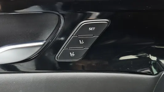Kia K7 3.0 LPI () 2020 27