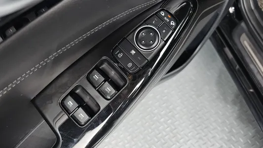 Kia K7 3.0 LPI () 2020 28