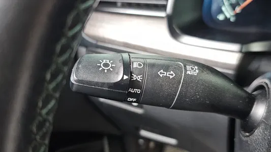 Kia K7 3.0 LPI () 2020 29