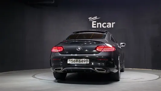 Mercedes-Benz C-Class W205 C200 2023 4