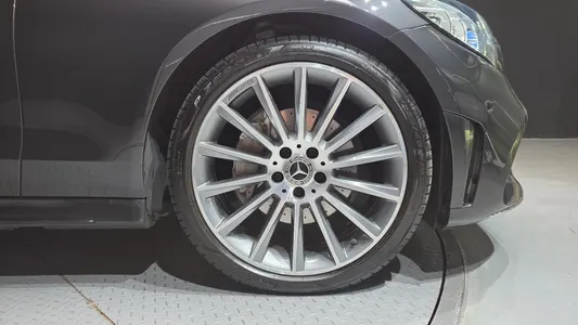 Mercedes-Benz C-Class W205 C200 2023 5