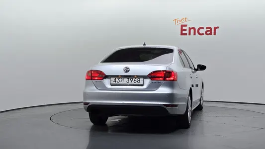 Volkswagen 제타 2.0 TDI 2012 4