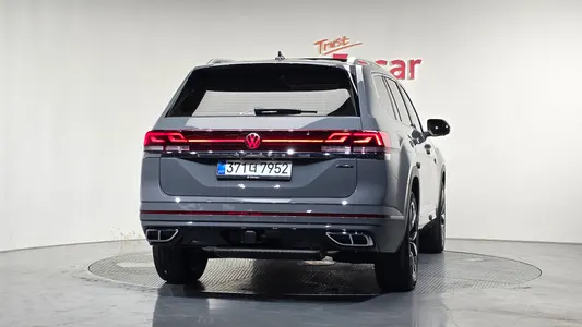 Volkswagen 아틀라스 2.0 TSI R-LINE 7 2025 4