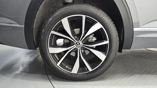 Volkswagen 아틀라스 2.0 TSI R-LINE 7 2025 5