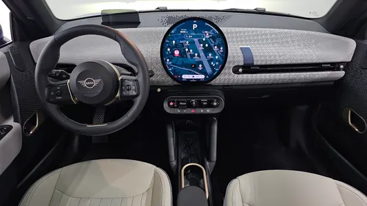 MINI 4 SE 2024 7