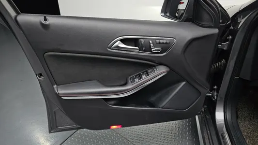 Mercedes-Benz A-Class W176 A45 AMG 4MATIC 2018 24