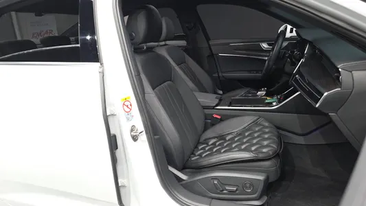 Audi A6 (C8) 40 TDI 2020 11