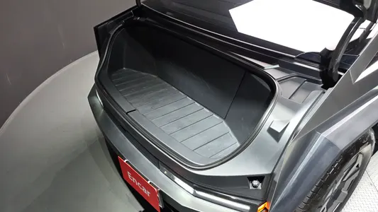 Tesla 사이버트럭 Cyberbeast 2025 6