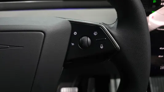 Tesla 사이버트럭 Cyberbeast 2025 16