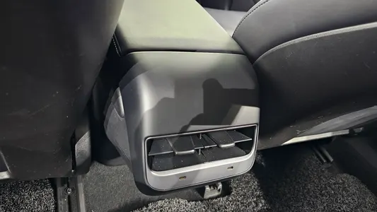 Tesla 3 AWD 2020 18